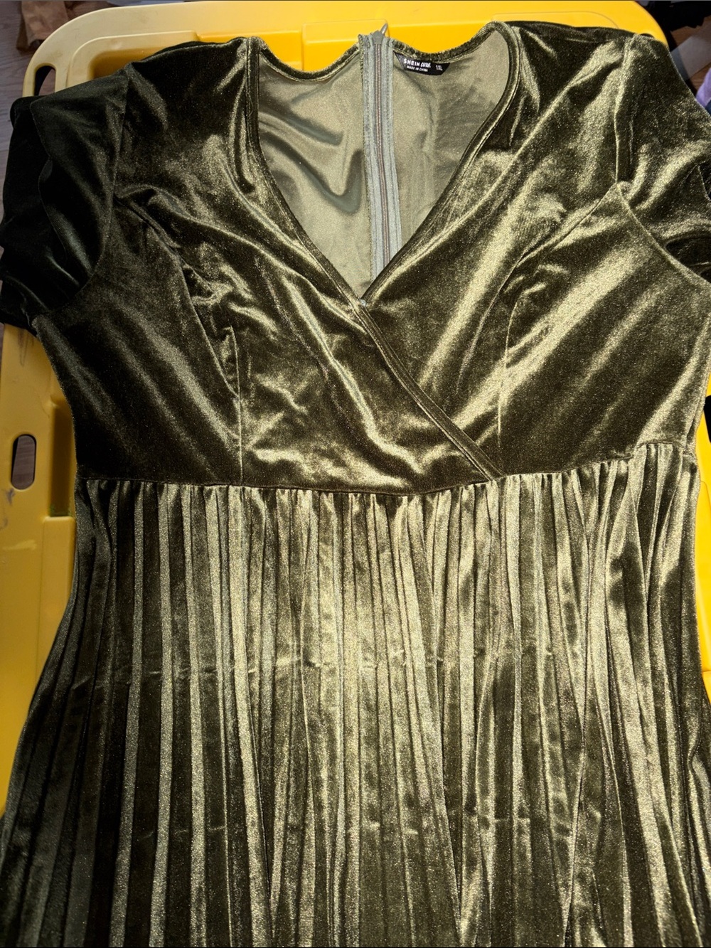 SHEIN Olive Green Velvet Pleated Fit & Flare Dress